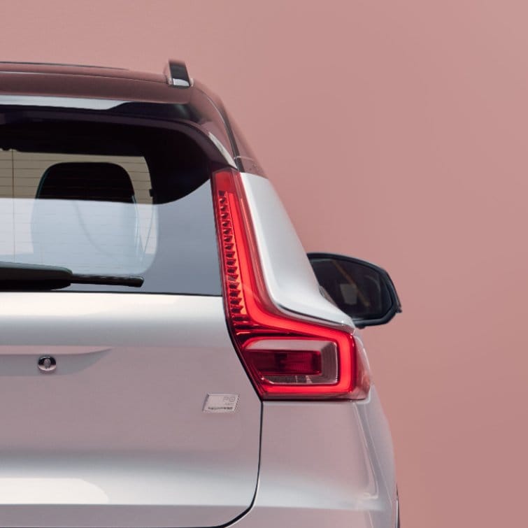 Backlights of a Volvo XC40 car in 3D.